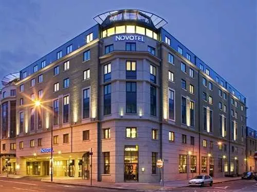 Novotel London City South