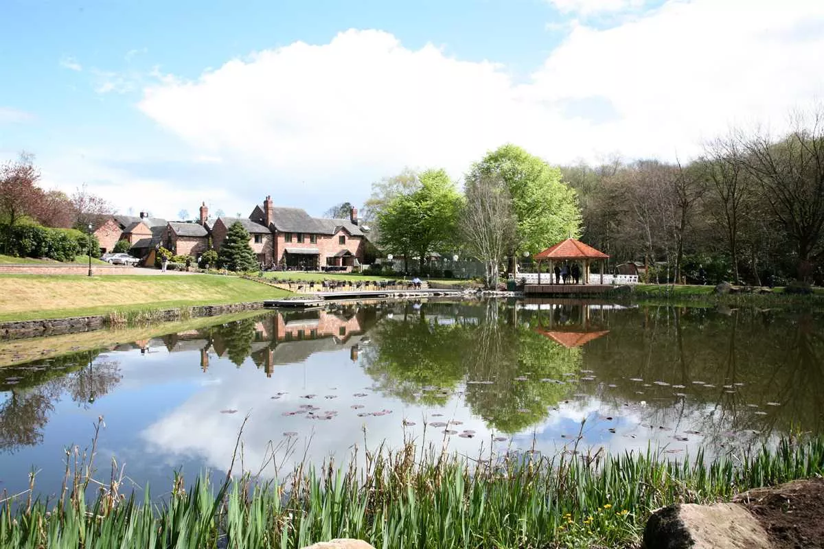 Moddershall Oaks Country Spa Retreat