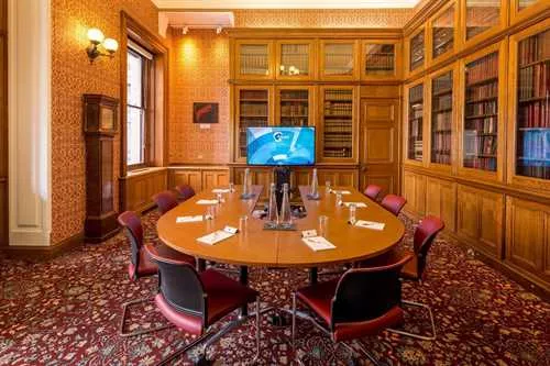 Hinshelwood Room 1 room hire layout at The Royal Society of Chemistry, Burlington House