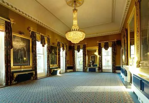 Waterloo 1 room hire layout at 116 Pall Mall