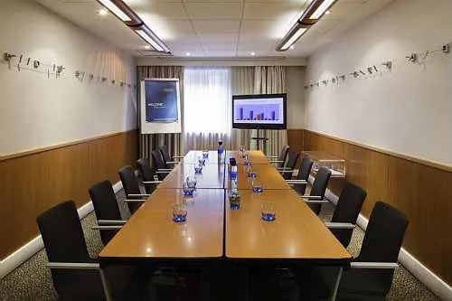 London Suite at Novotel London City South in Southwark