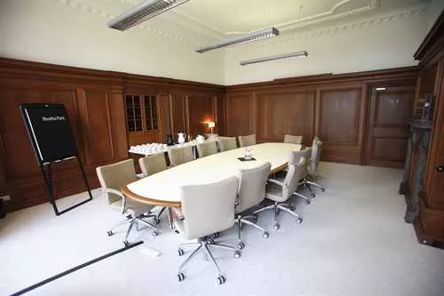 The Oak 1 room hire layout at Booths Hall