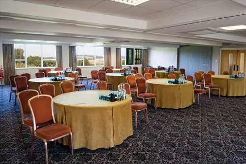 Warwick Suite