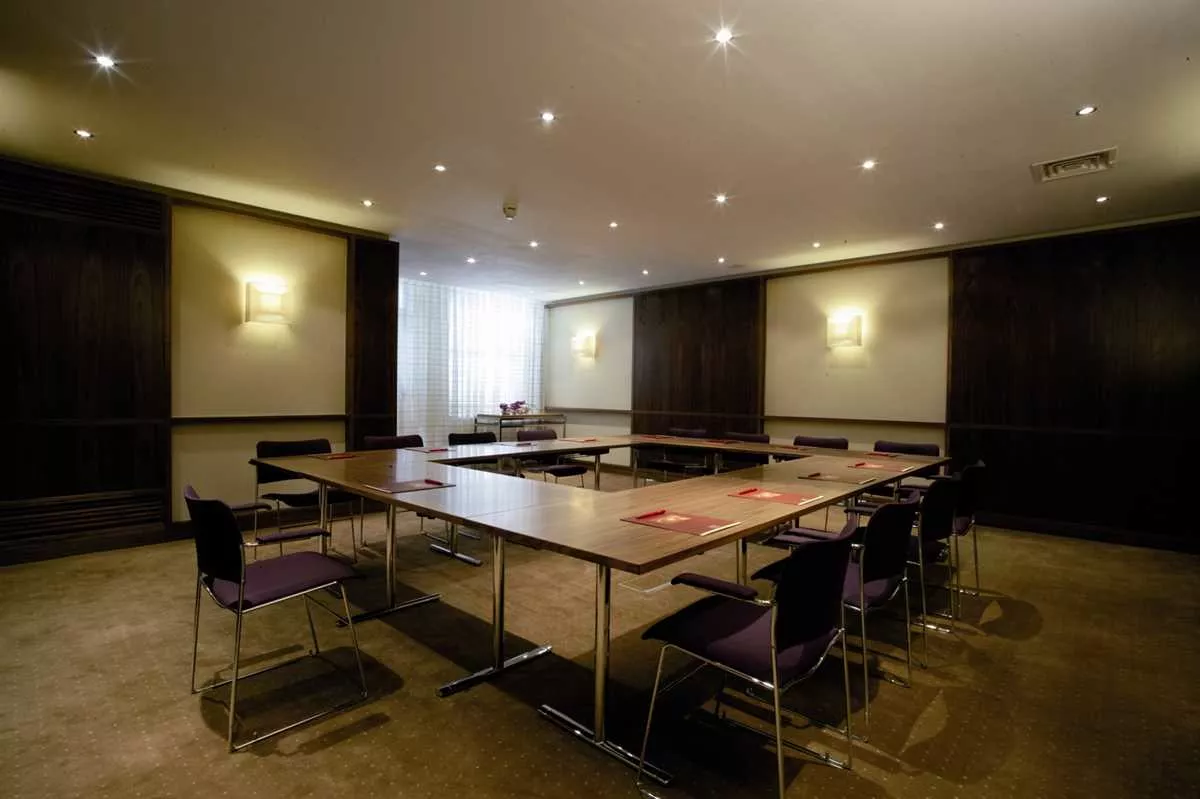 Nevern at K+K Hotel George Kensington London in Kensington