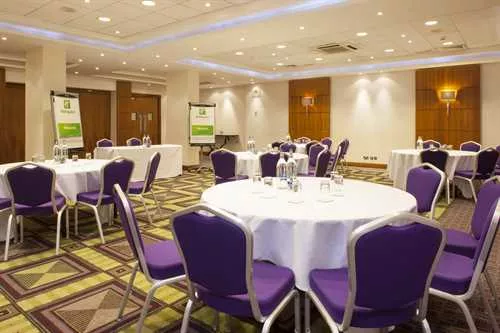 Hampton Suite 1 room hire layout at Holiday Inn London Shepperton