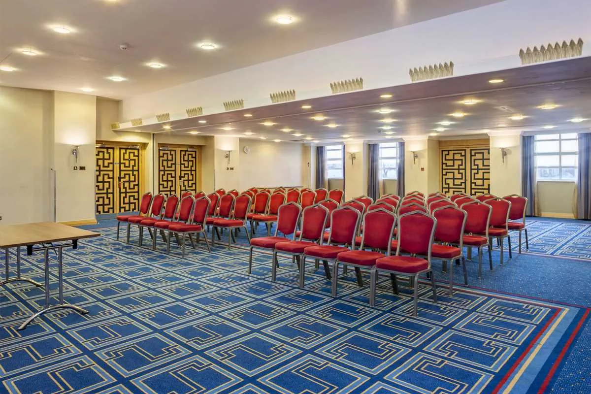 De Havilland Suite at Crowne Plaza Liverpool - John Lennon Airport in Liverpool