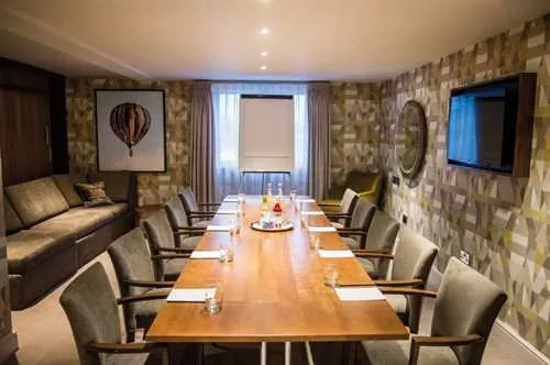 Syndicates at Aztec Hotel & Spa