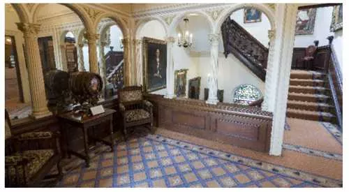 Drawing Room 1 room hire layout at Searcys at Vintners' Hall