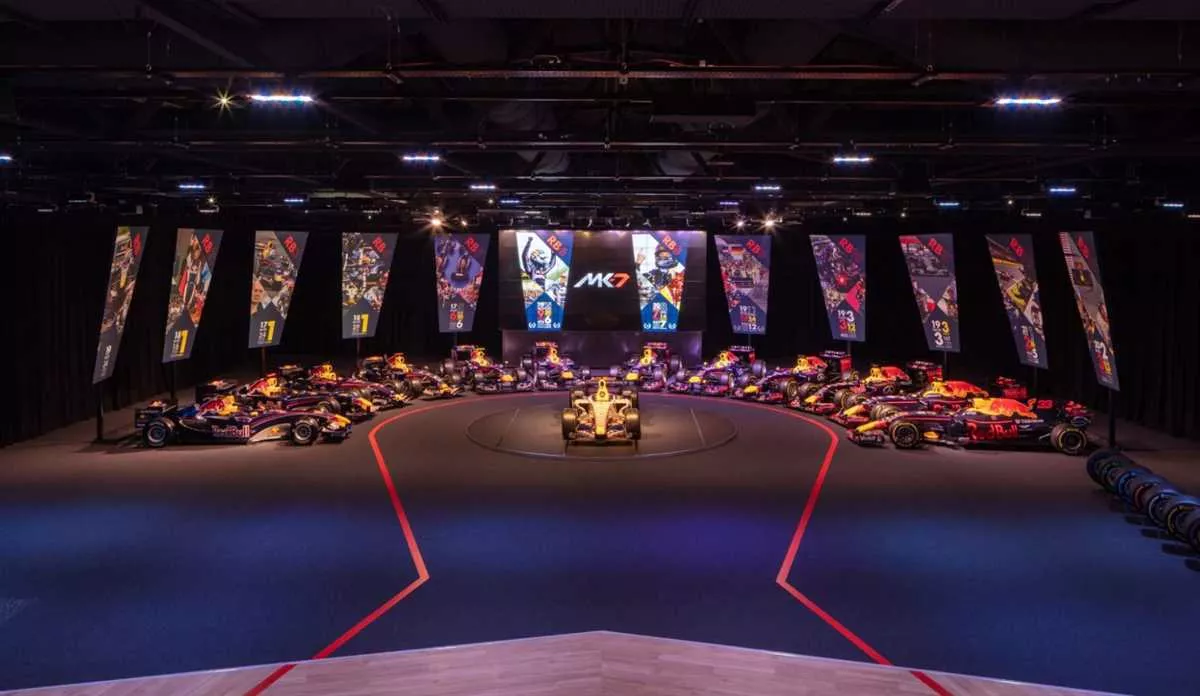 ORACLE RED BULL RACING LAUNCHES DRIVER TRAINING PACKAGE FOR CORPORATE GUESTS 
