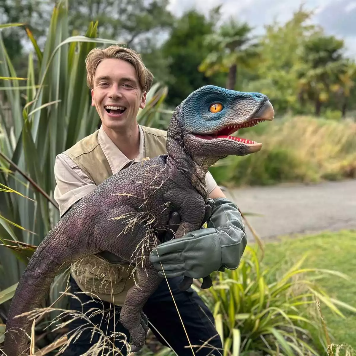 Dinosaurs Arrive in Poole Harbour as Coastal Cruises Launches Brand-New “Sailing With Dinosaurs” Adventure