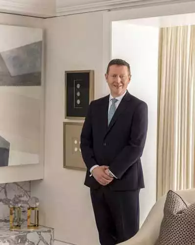 reintroducing-glamour-to-events-london-hilton-on-park-lane-enters-a-new-era-under-general-manager-james-b-clarke